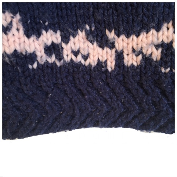 Outlander Large Pom Pom Knit Sweater - Picture 5 of 9